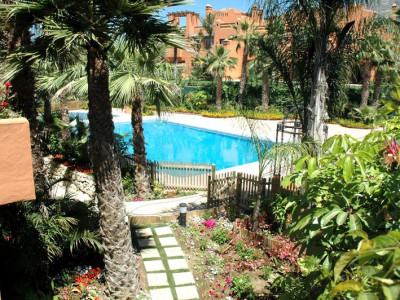 Marbella Golden Mile, Large luxury three bedroom townhouse located on the famous Marbella Golden Mile