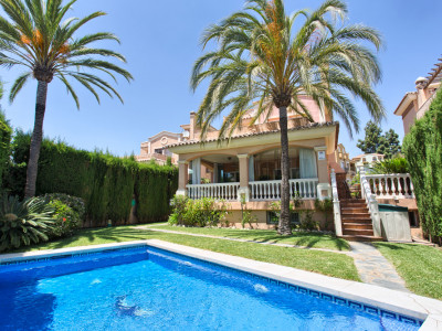 Marbella, Spacious detached villa in the centre of Marbella
