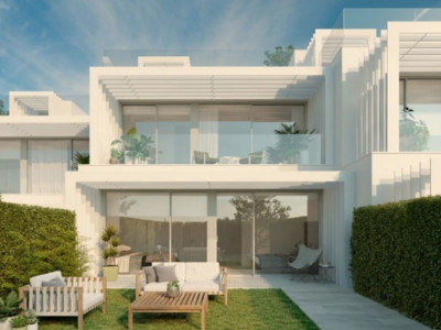 Sotogrande, Absolutely stunning 3, 4 & 5 bedroom high quality  Semi-detached villas
