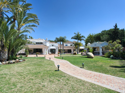 San Pedro de Alcantara, One of the finest villas in Costa del Sol for sale in Guadalmina Baja, San Pedro Alcantara