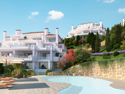 Nueva Andalucia, Más de cincuenta amplios y luminosos apartamentos en una colina sobre Puerto Banús