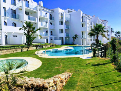 Manilva, 43 apartments of 1, 2 and 3 bedrooms in Manilva, 50 metres to the beach