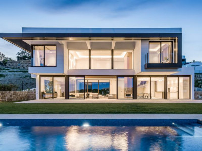 Benahavis, Luxury contemporary villa for sale in La Alqueria, Benahavis