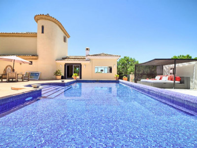 Estepona, villa grande estilo rústico situado en Estepona en la Costa del Sol Espana
